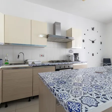 Amazing With Side Sea View San Pawl il-Baħar