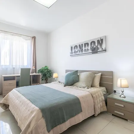 Amazing With Side Sea View * St. Paul's Bay