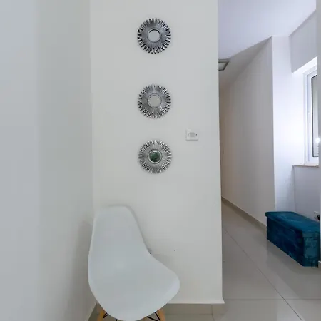 Amazing With Side Sea View *